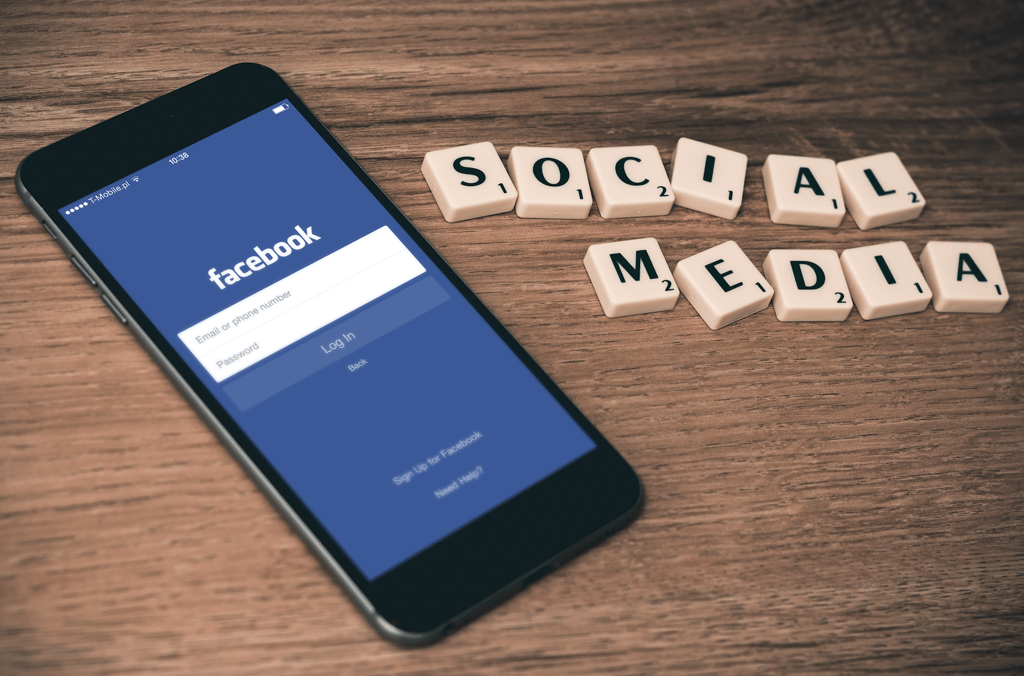 Dos and Donts of social media.png